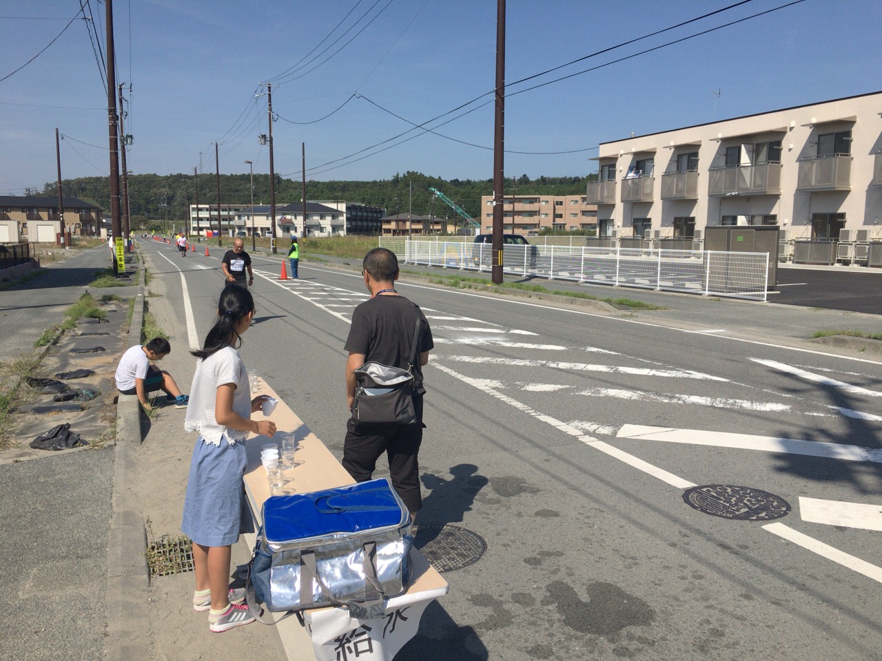 富岡町でロードレース再開。給水ボランティアの画像