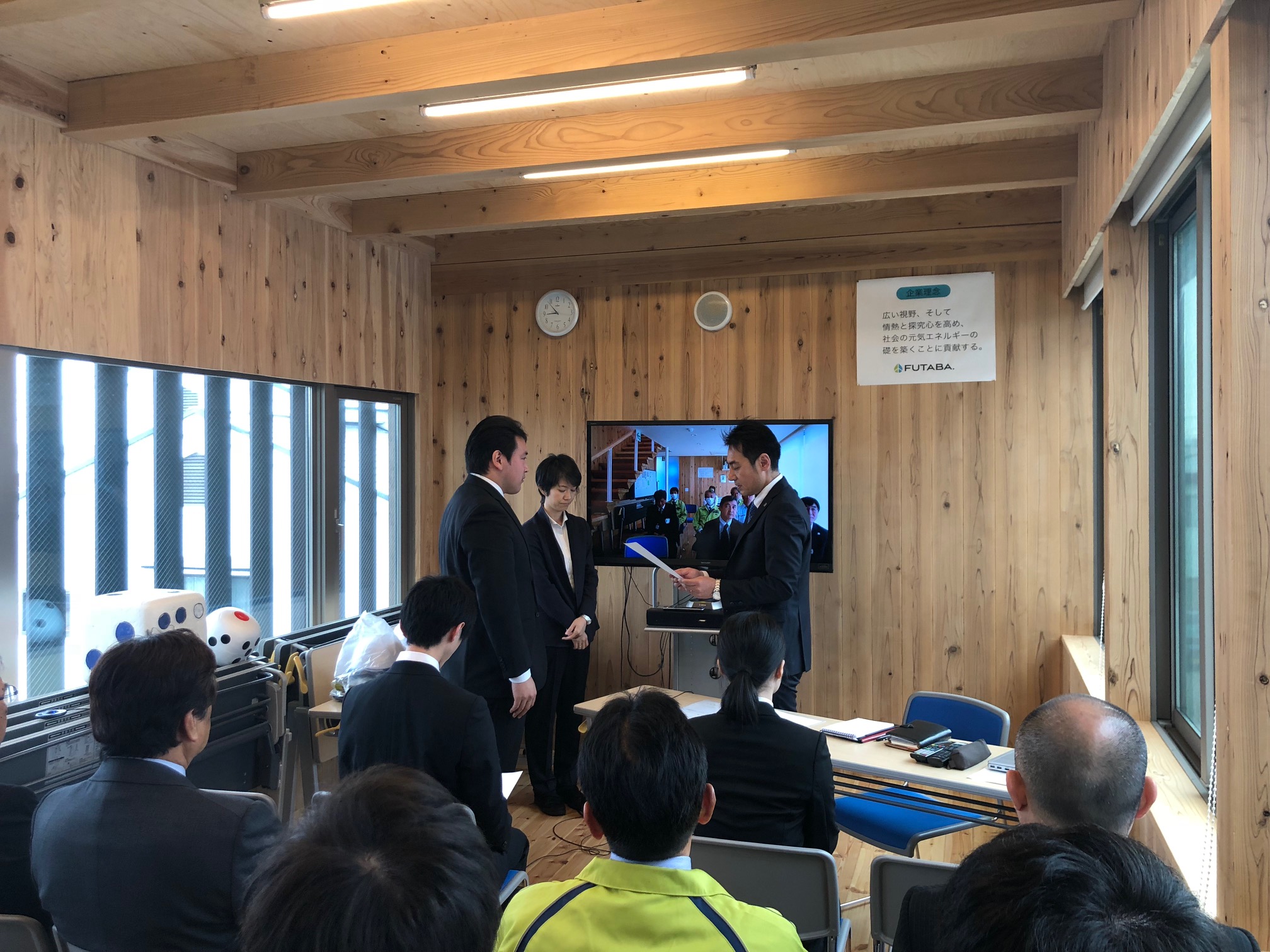 3名の新入社員が入社（4月2日）の画像