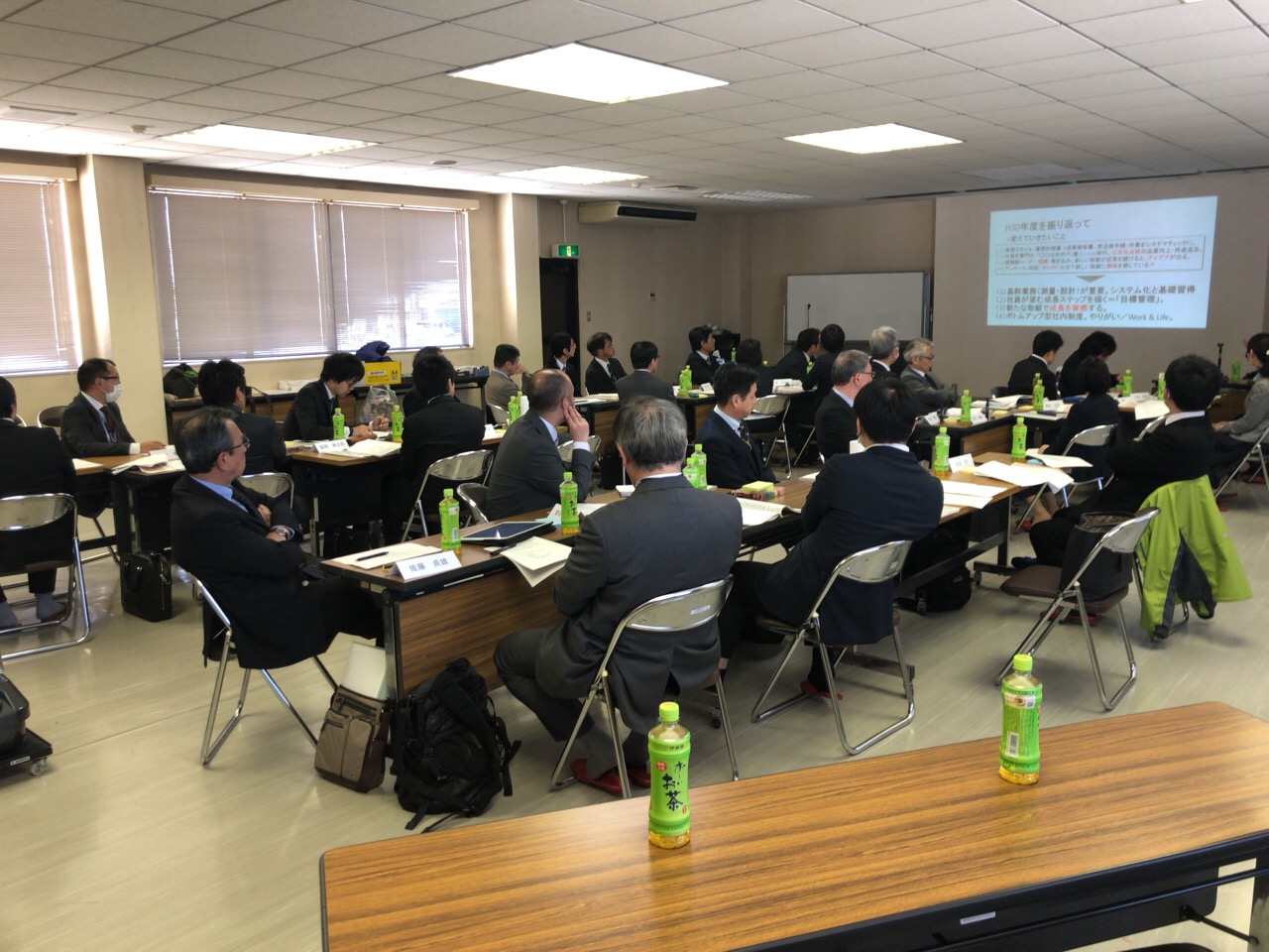 全社員参加の社内ワークショップの画像